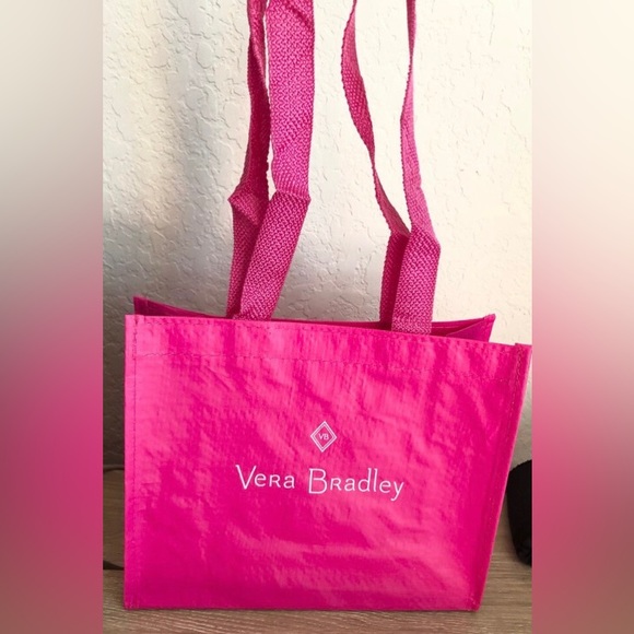 🆕 Vera Bradley Insulated Toiletry Bag - Picture 7 of 9